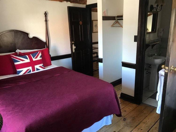 The Olde Angel Inn Niagara-on-the-Lake ภายนอก รูปภาพ