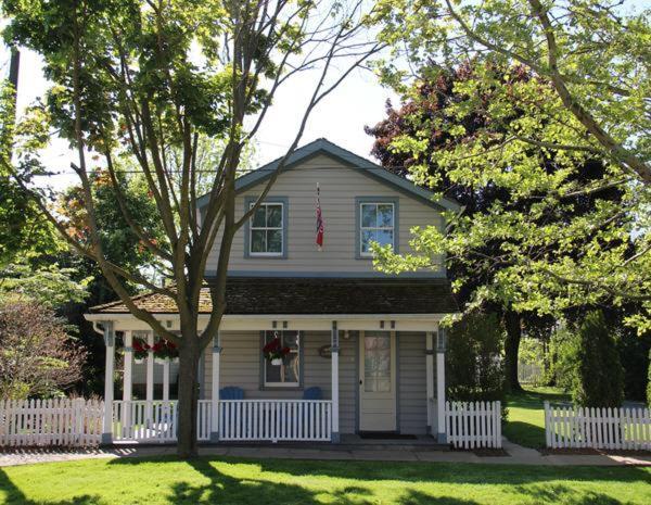 The Olde Angel Inn Niagara-on-the-Lake ภายนอก รูปภาพ