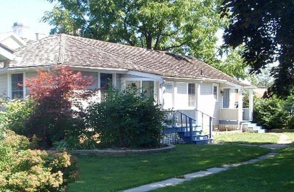 The Olde Angel Inn Niagara-on-the-Lake ภายนอก รูปภาพ